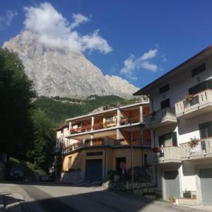 Hotel Ristoante Casale Nella Valle Del Gran Sasso a Casale San Nicola