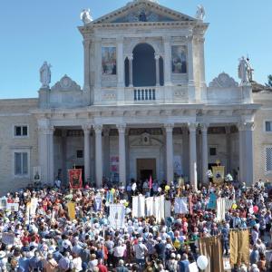La tradizionale festa di San Gabriele nella Valle del Gran Sasso in Abruzzo a Teramo