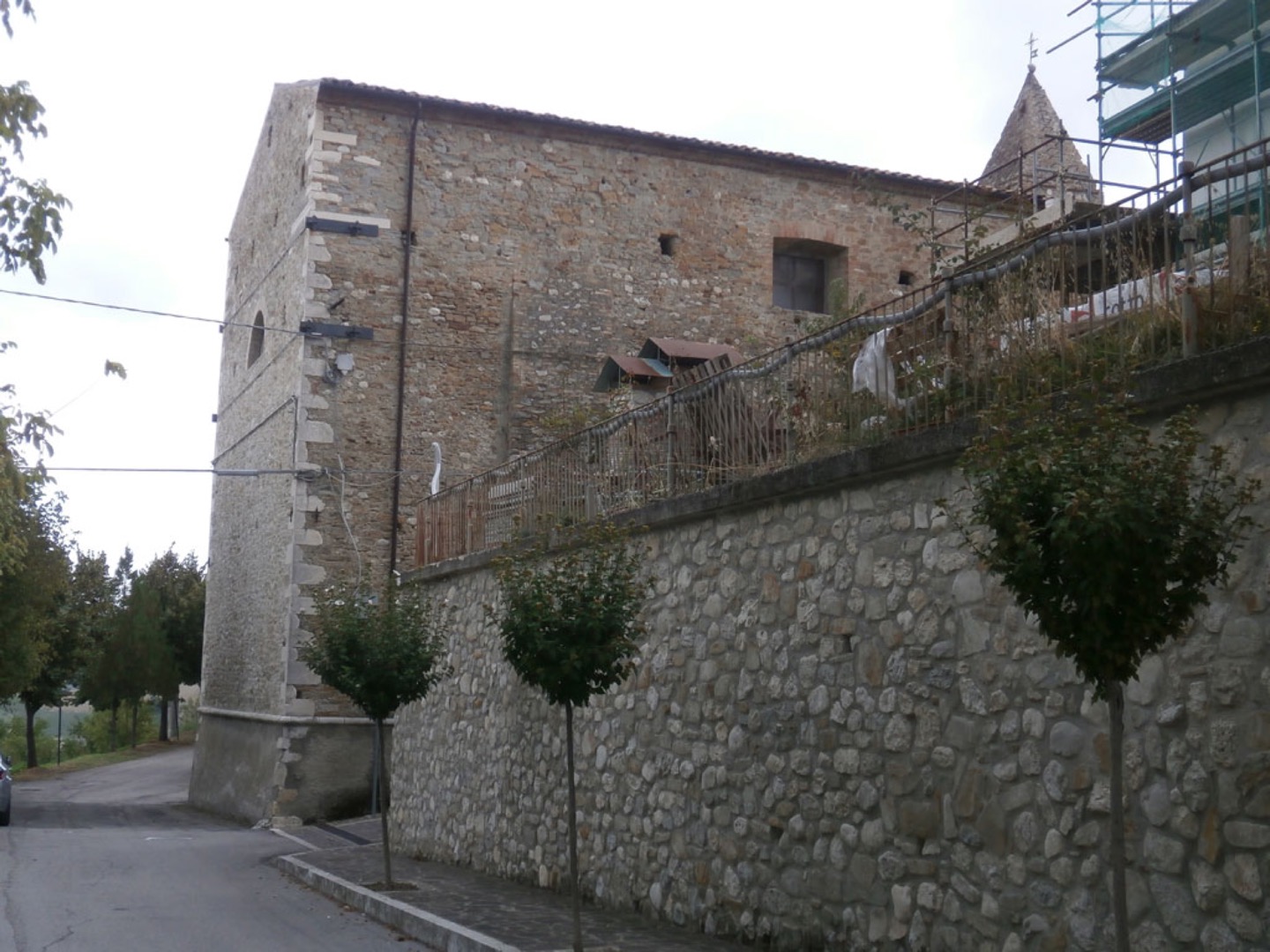 Foto del borgo incantato di Castel Castagna nella Valle Siciliana a Teramo in Abruzzo