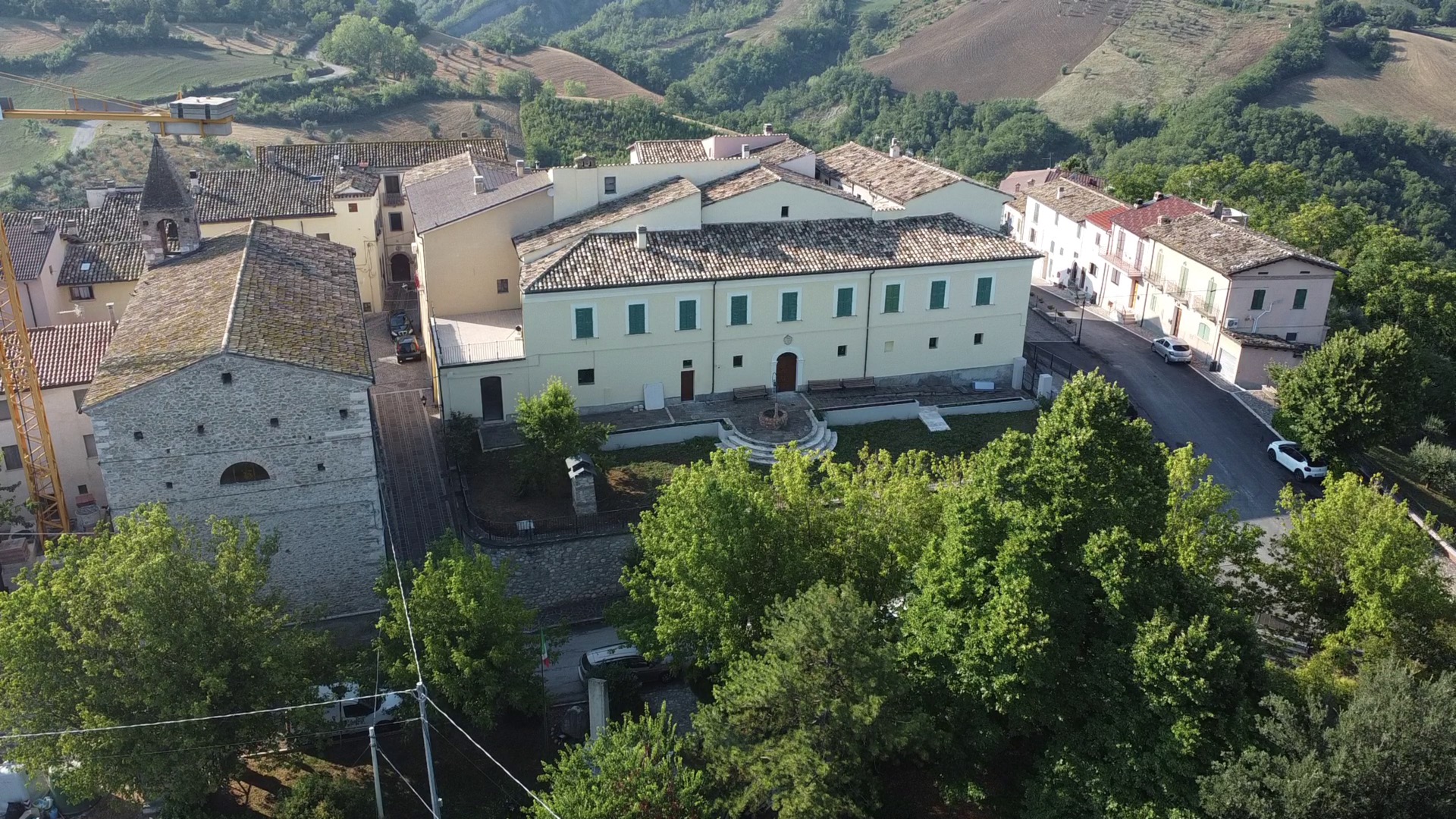 Fotografia del borgo incantato di Castel Castagna nella Valle Siciliana a Teramo in Abruzzo
