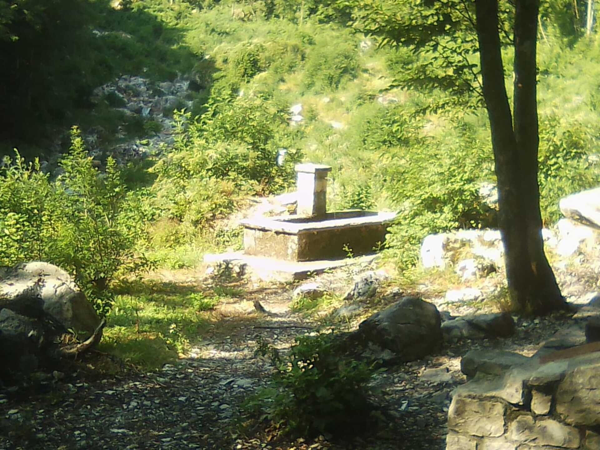 fontana Piane del Fiume a Teramo in Abruzzo nella valle del Gran Sasso