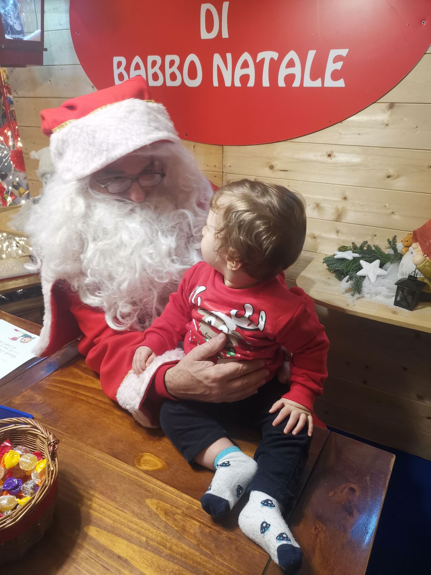 la-casa-di-babbo-natale-gran-sasso-d-italia_