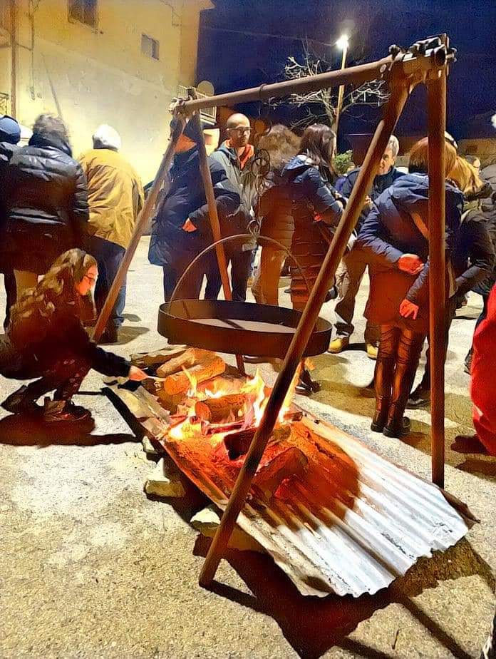 Festa delle Tradizioni a San Pietro di isola del gran sasso d'italia nella valle siciliana