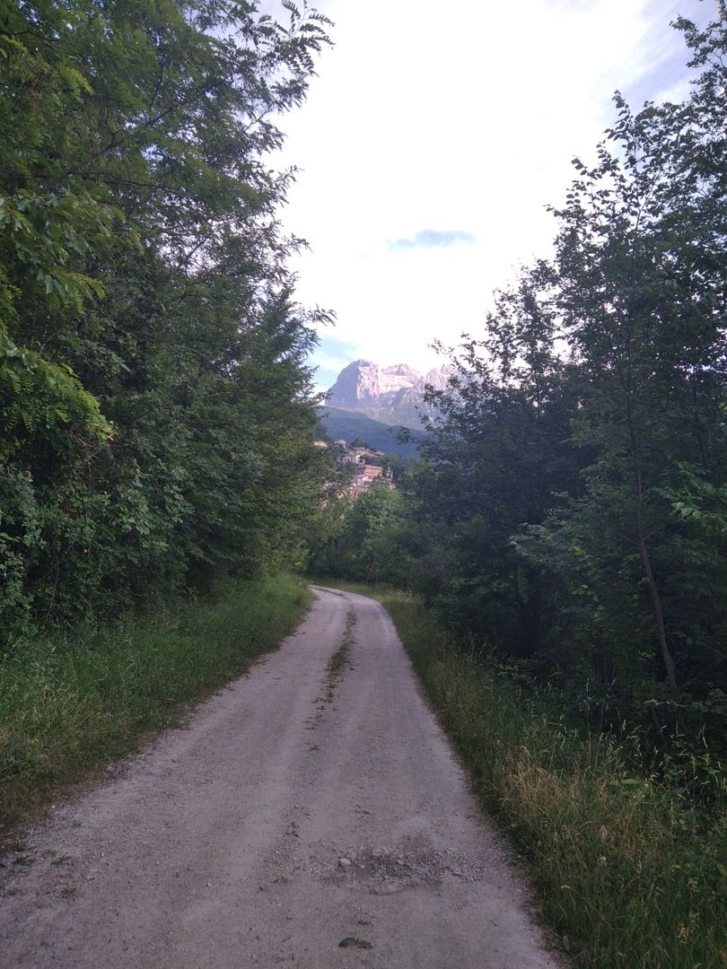 foto-del-percorso-anello-tossicia-cerqueto-bike-nella-valle-del-gran-sasso-in-abruzzo-a-teramo