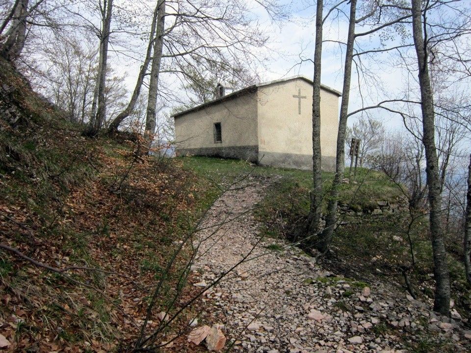 chiesa Santa Colomba Pretara Piane del Fiume nella Valle del Gran Sasso a Teramo in Abruzzo
