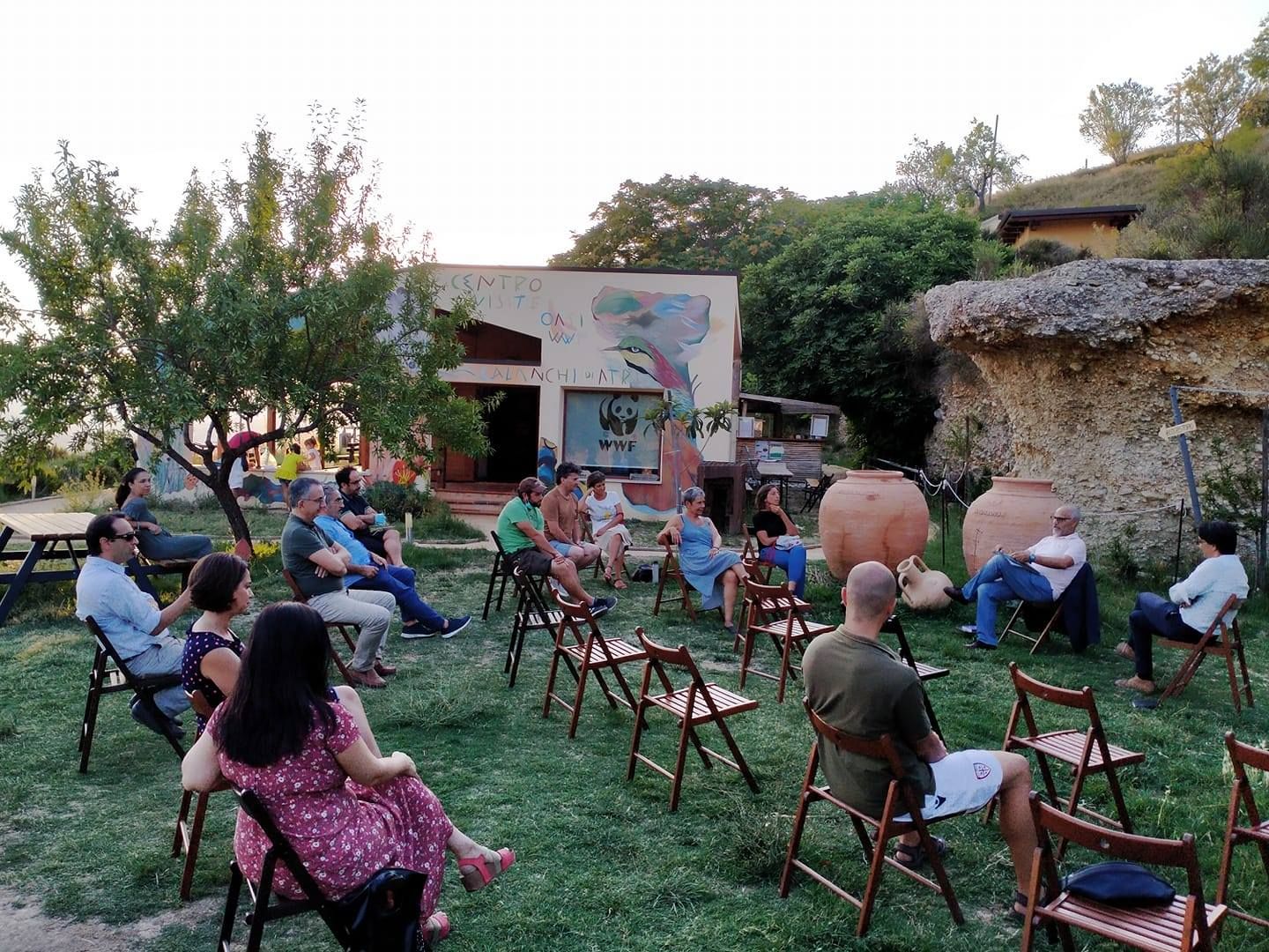 meeting all'aperto per l'educazione alla sostenibilità per le scuole