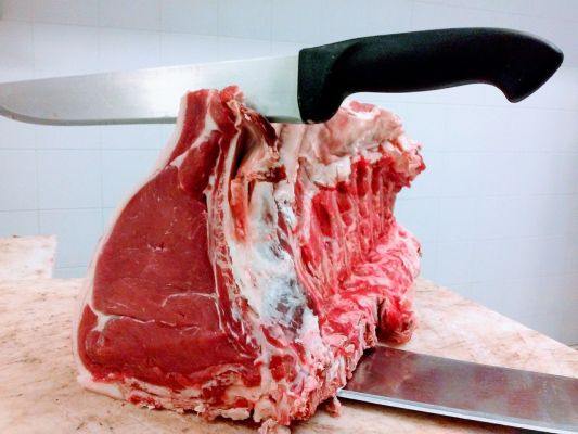 show room carni e salumi prodotti tipici del Gran Sasso D'Italia in Abruzzo