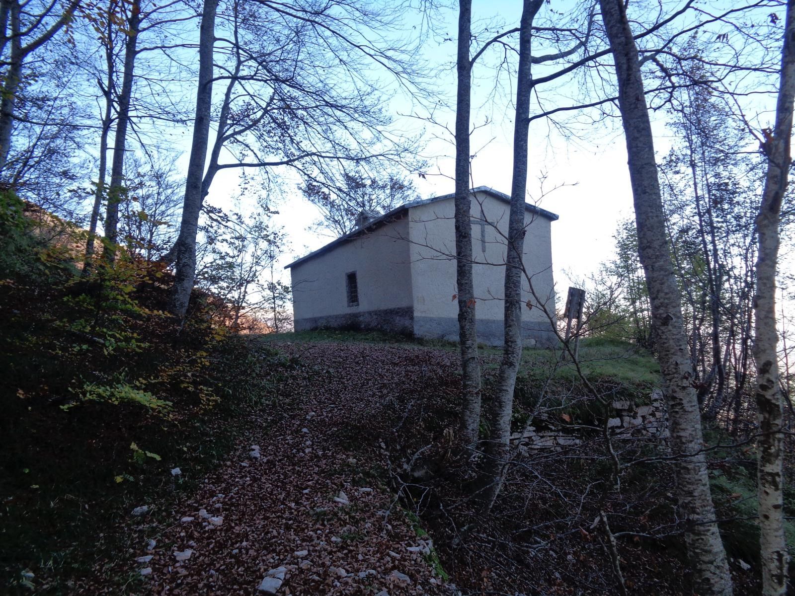 Santa Colomba Pretara Piane Del Fiume nella Valle del Gran Sasso a Teramo in Abruzzo