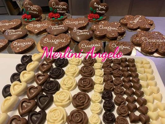 cioccolatini pasticceria Pasta all'uovo Merlini Angelo a Isola Del Gran Sasso