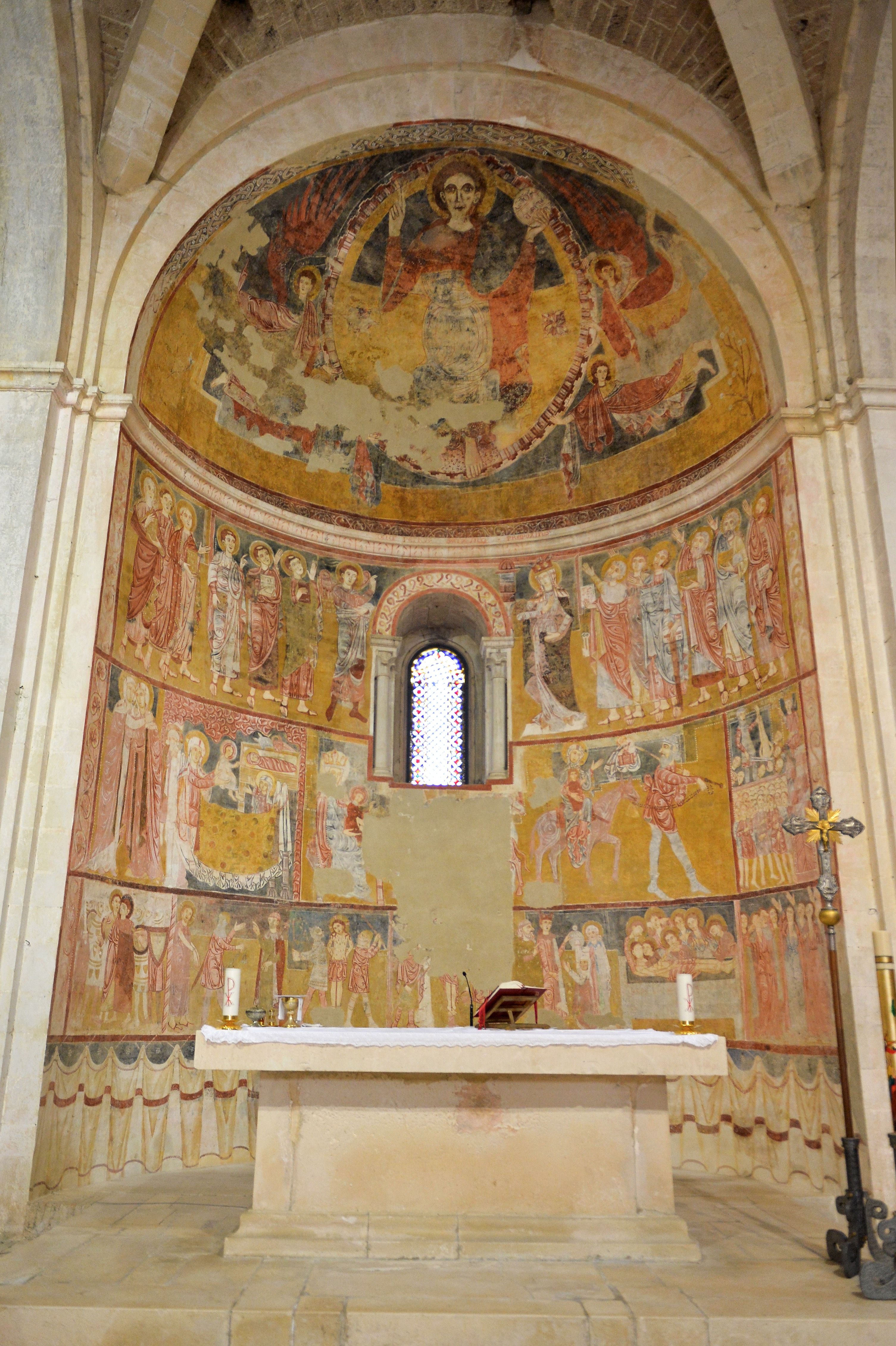 Abside Della Chiesa Di Santa Maria Di Ronzano Nella Valle Del Gran Sasso A Teramo In Abruzzo