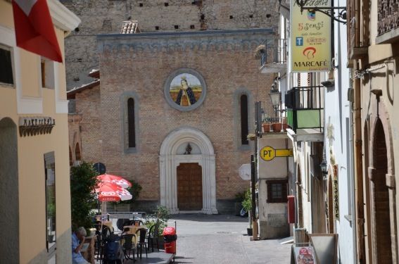 chiesa di San Rocco a Castelli nella Valle Siciliana del Gran Sasso a Teramo in Abruzzo