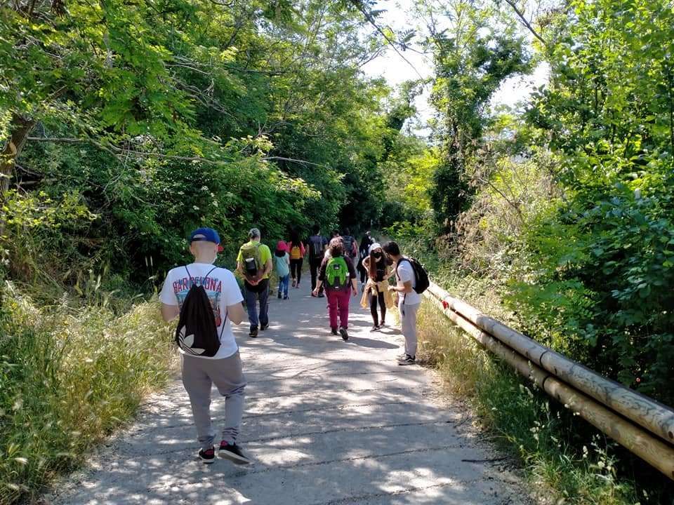 meeting all'aperto per l'educazione alla sostenibilità per le scuole