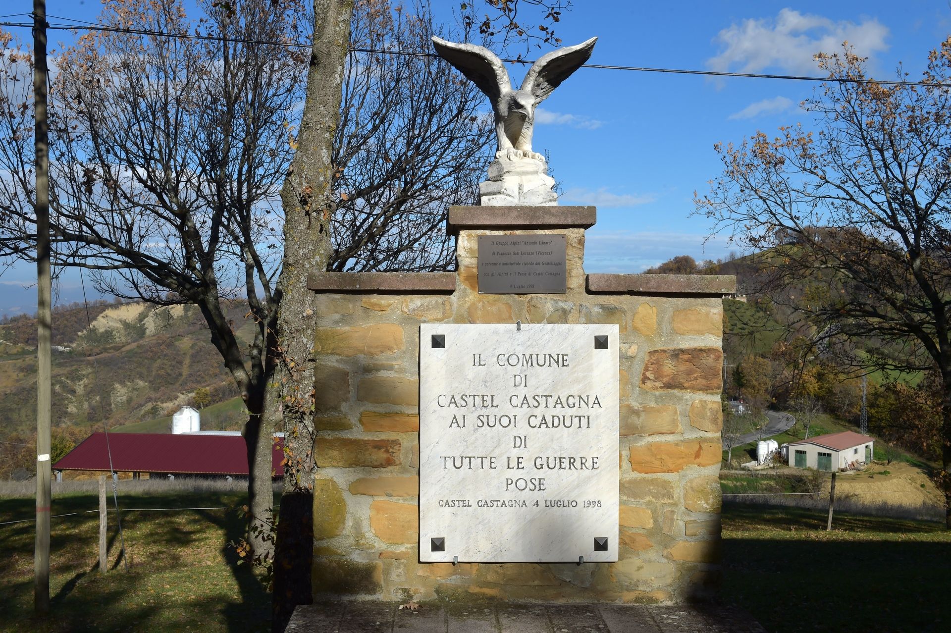 colle San Vincenzo presso il comune di Castel Castagna nella Valle Siciliana del Gran Sasso a Teramo in Abruzzo