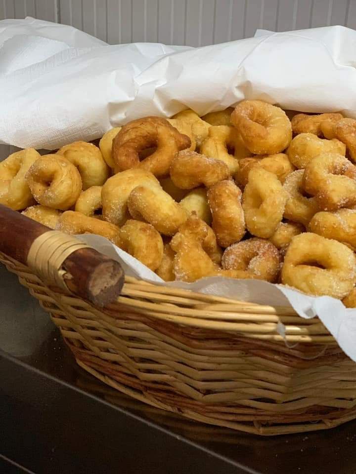 Festa delle Tradizioni a San Pietro di isola del gran sasso d'italia nella valle siciliana